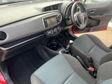 Toyota Yaris Dual VVT-i TR - Thumb 6