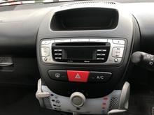 Toyota AYGO VVT-i Ice - Thumb 11