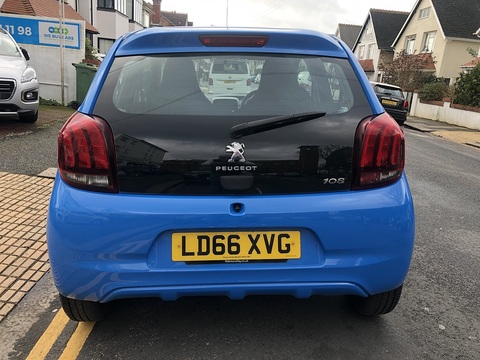 1.0 Active JUST £20 ROAD TAX! 5dr Hatchback Manual Petrol