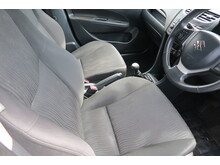 Suzuki Swift Sz4 - Thumb 9