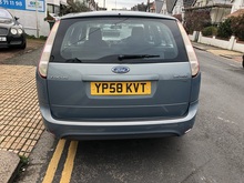 Ford Focus Zetec - Thumb 3