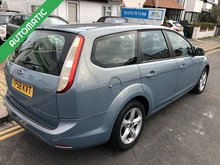 Ford Focus Zetec - Thumb 2