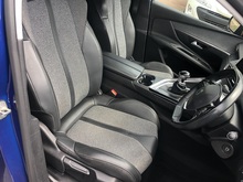 Peugeot 3008 PureTech Allure - Thumb 9