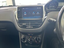 Peugeot 208 PureTech Black Edition - Thumb 7