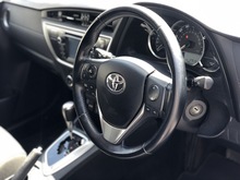 Toyota Auris V-Matic Icon+ - Thumb 8