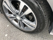 Mercedes-Benz E Class E220 CDI SE - Thumb 19