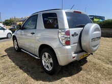 Suzuki Grand Vitara VVT + - Thumb 4