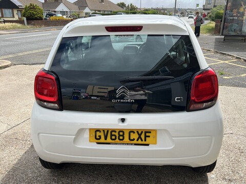 1.0 VTi Feel Hatchback 3dr Petrol Manual Euro 6 (72 ps)