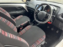 Citroen C1 VTi Feel - Thumb 11
