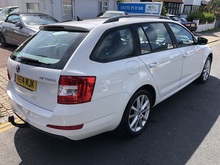 Skoda Octavia TDI Elegance - Thumb 2