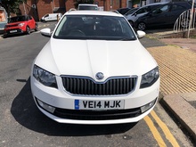 Skoda Octavia TDI Elegance - Thumb 6