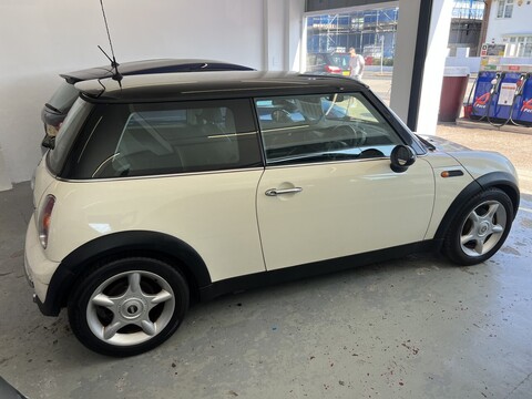 1.6 Cooper Hatchback 3dr Petrol Manual Euro 3 (115 ps)