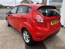 Ford Fiesta Zetec - Thumb 3