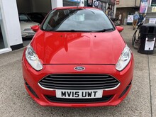 Ford Fiesta Zetec - Thumb 6