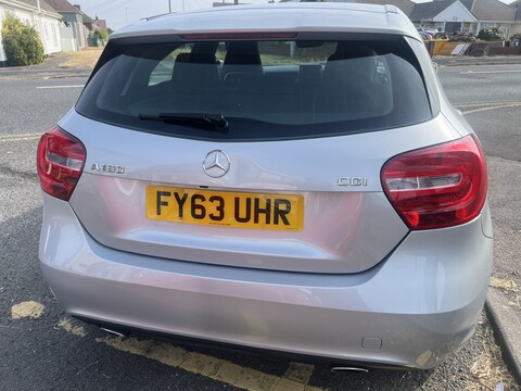 1.5 A180 CDI Sport Hatchback 5dr Diesel Manual Euro 5 (s/s) (109 ps)