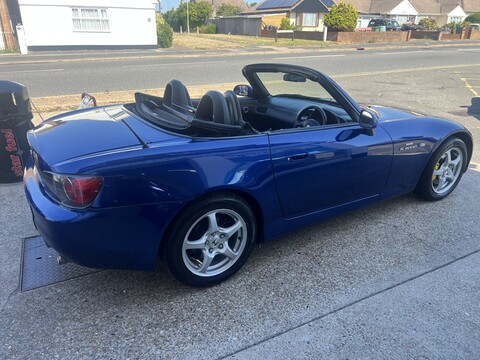2.0 Roadster Convertible 2dr Petrol Manual (237 g/km, 236 bhp)