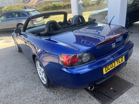 2.0 Roadster Convertible 2dr Petrol Manual (237 g/km, 236 bhp)
