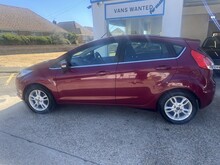 Ford Fiesta Zetec - Thumb 4