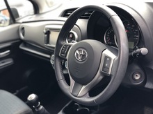 Toyota Yaris Dual VVT-i TR - Thumb 9