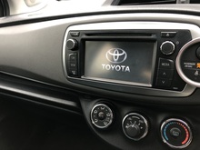 Toyota Yaris Dual VVT-i TR - Thumb 12
