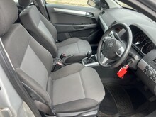 Vauxhall Astra i Active - Thumb 8