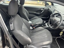 Peugeot 208 HDi Active - Thumb 8