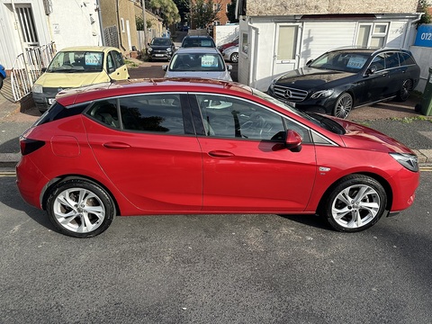 1.2 Turbo SRi Hatchback 5dr Petrol Manual Euro 6 (s/s) (145 ps)