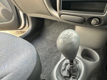 Toyota Yaris VVT-i GS - Thumb 13