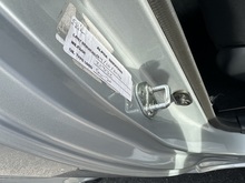 Toyota Yaris VVT-i GS - Thumb 16