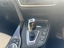 BMW 3 Series 320d X-Drive Luxury - Thumb 13