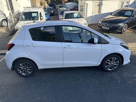 1.33 Dual VVT-i Icon Hatchback 5dr Petrol Manual Euro 5 Euro 5 (99 ps)