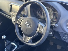 Toyota Yaris Dual VVT-i Icon - Thumb 7