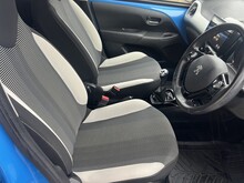 Peugeot 108 PureTech Allure - Thumb 8