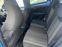 Peugeot 108 PureTech Allure - Thumb 12