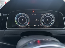 Volkswagen Golf TSI GTE - Thumb 11