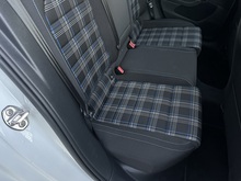 Volkswagen Golf TSI GTE - Thumb 14