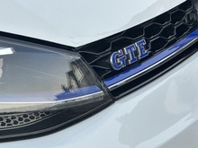 Volkswagen Golf TSI GTE - Thumb 21
