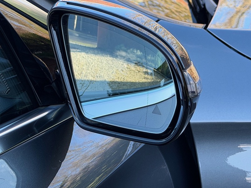 Mercedes-Benz E Class E200 AMG Line Edition - U1466