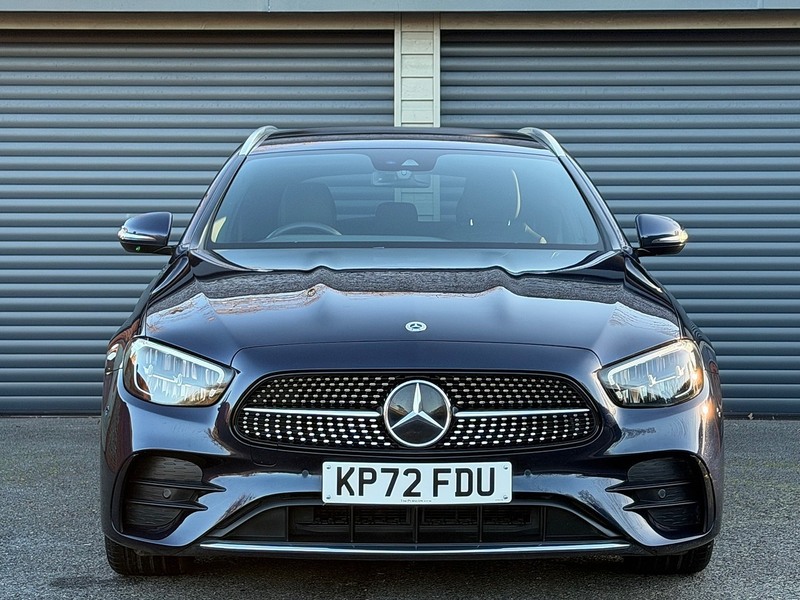 Mercedes-Benz E Class E200 AMG Line Edition - U1542