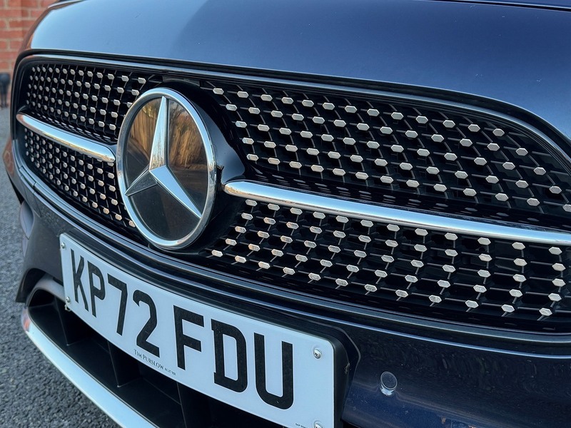 Mercedes-Benz E Class E200 AMG Line Edition - U1542