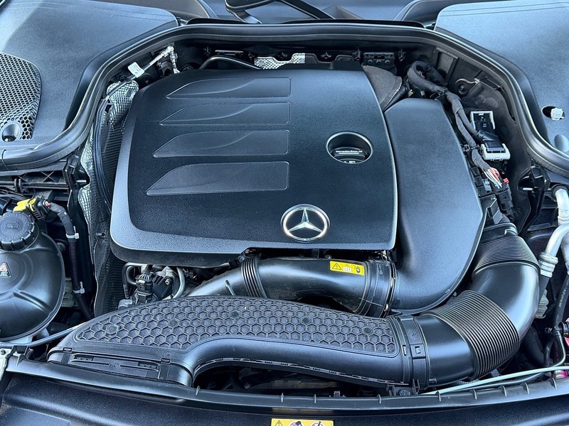 Mercedes-Benz E Class E200 AMG Line Edition - U1542