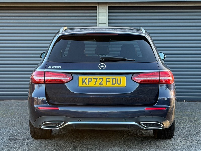 Mercedes-Benz E Class E200 AMG Line Edition - U1542