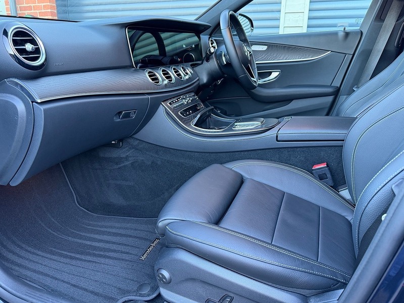 Mercedes-Benz E Class E200 AMG Line Edition - U1542