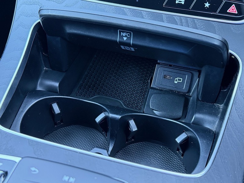 Mercedes-Benz E Class E200 AMG Line Edition - U1542