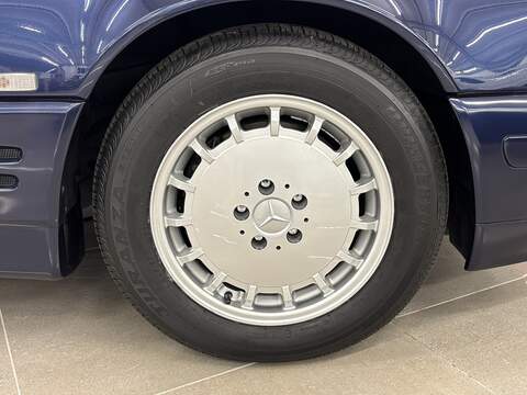 Mercedes-Benz Sl 500 4.9 2dr Convertible Automatic Petrol