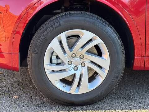 Land Rover 1.5 P300e 12.2kWh R-Dynamic SE SUV 5dr Petrol Plug-in Hybrid Auto 4WD Euro 6 (s/s) (309 ps)