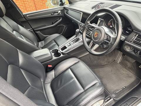 Porsche 2.0T SUV 5dr Petrol PDK 4WD Euro 6 (s/s) (245 ps)