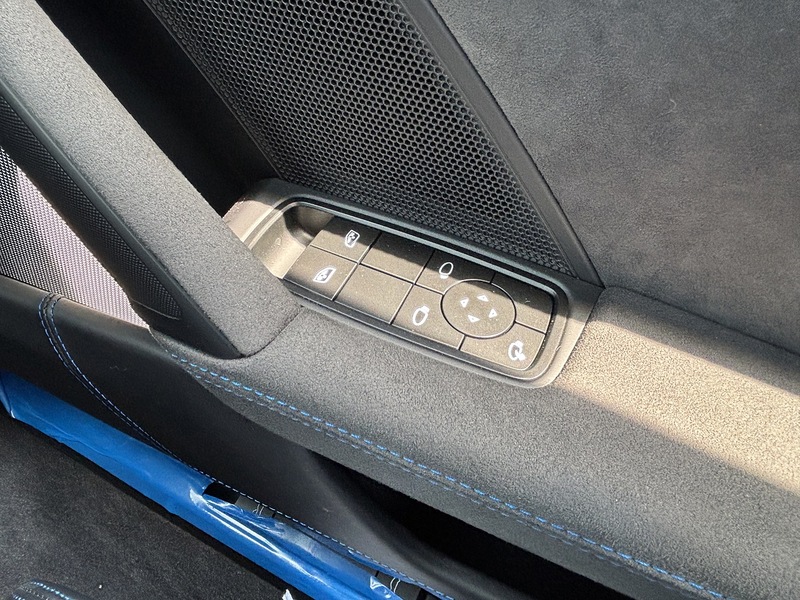 Porsche 911 T 992 Dakar - U1760