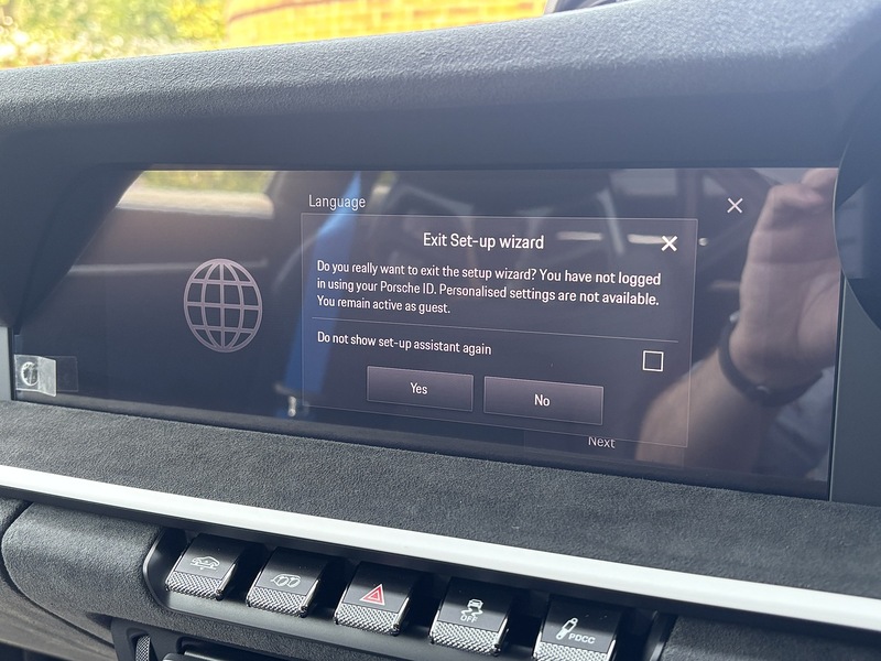 Porsche 911 T 992 Dakar - U1760