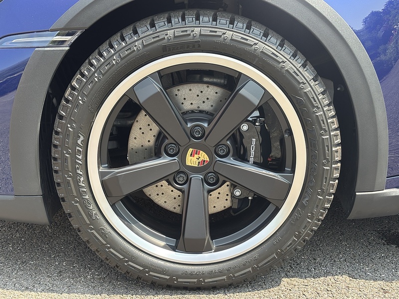 Porsche 911 T 992 Dakar - U1760